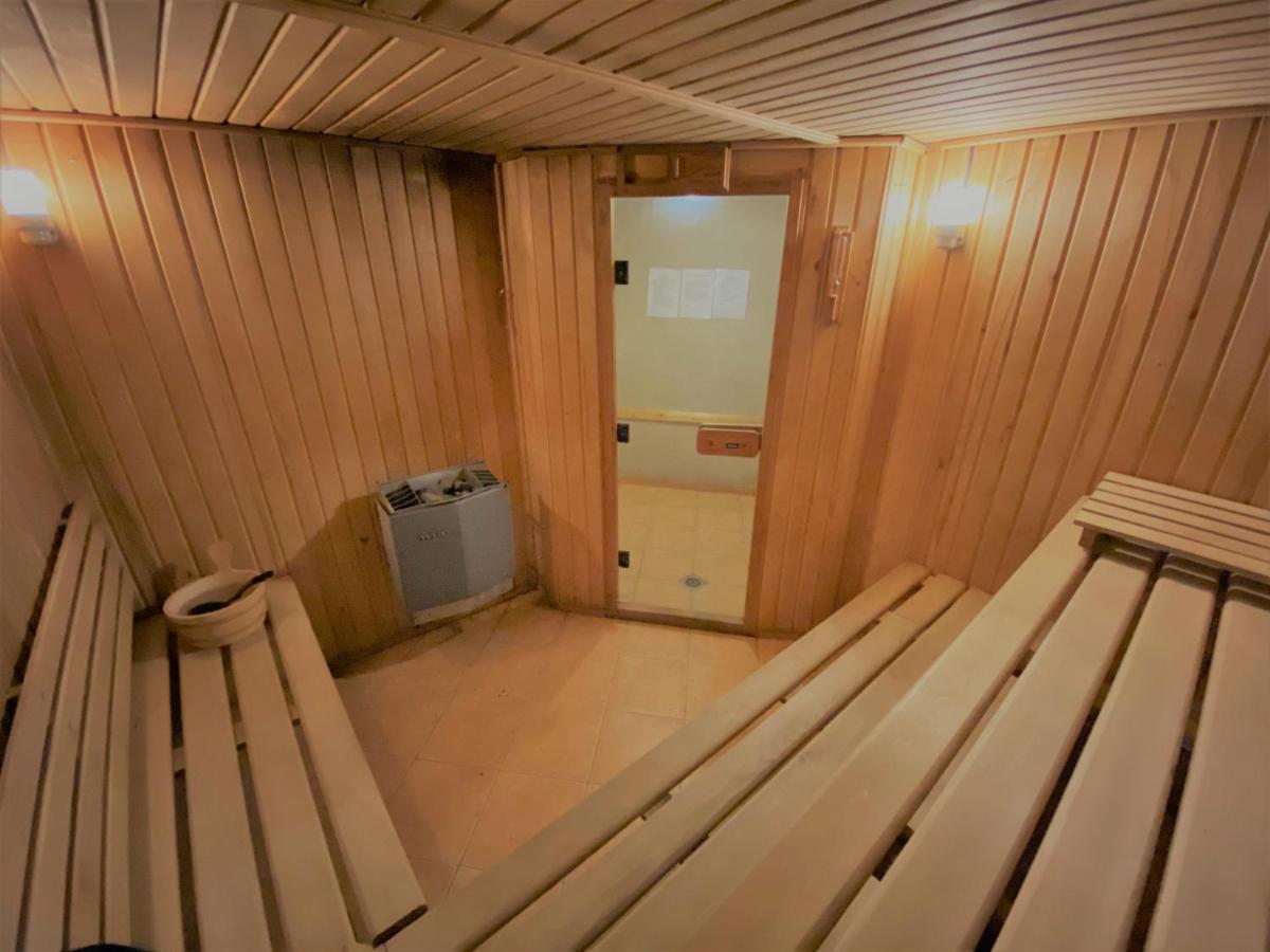 Light Hotel 3*