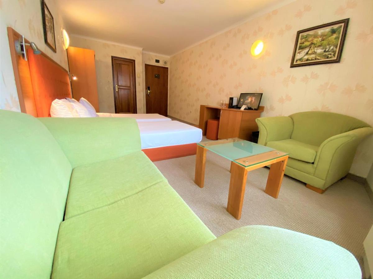 Hotel Light 3*
